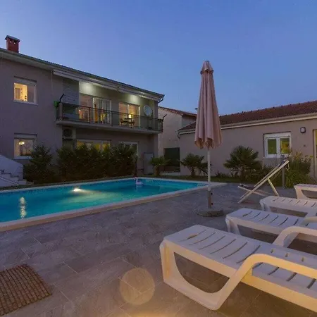 Pjacal Ii Mit Privatem Pool In *